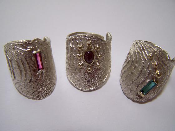Ring 008