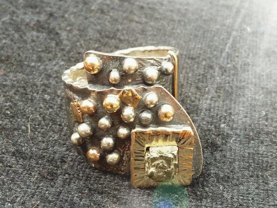 Ring 033